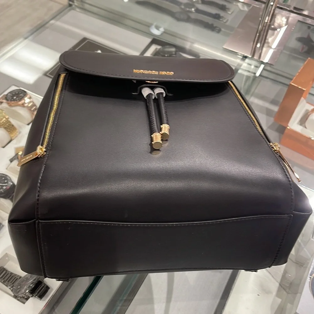 Michael Kors Backpack Bag Phoebe Medium Flap Drawstring Backpack Black 

NWT - Picture 7 of 16